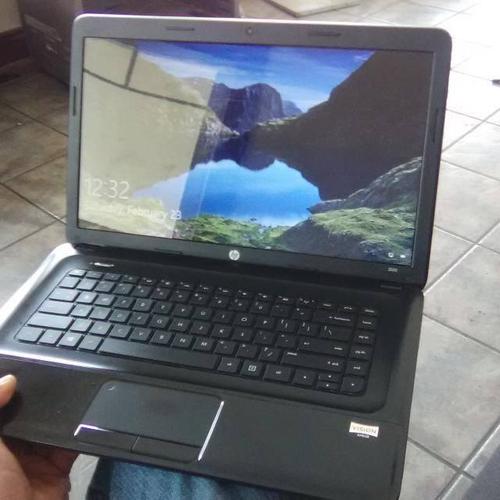 Hp 2000 15.6"4 gb ram Laptop