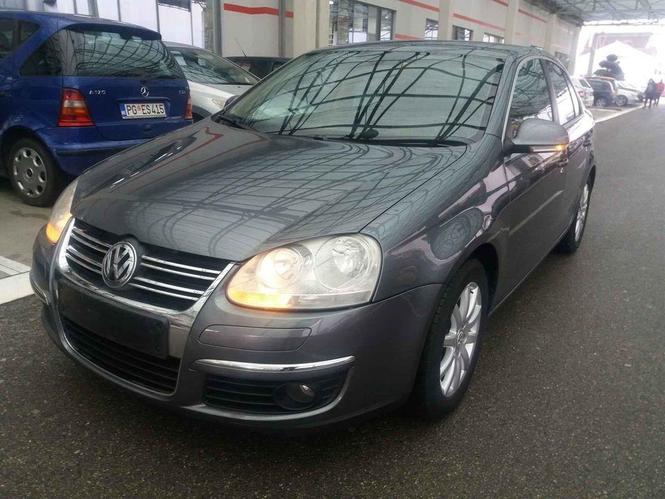 Jetta 1.9cm.tdi.77kw.2007.god.