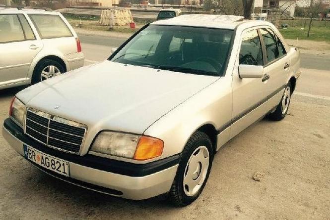 Mercedes Benz C 250 -95