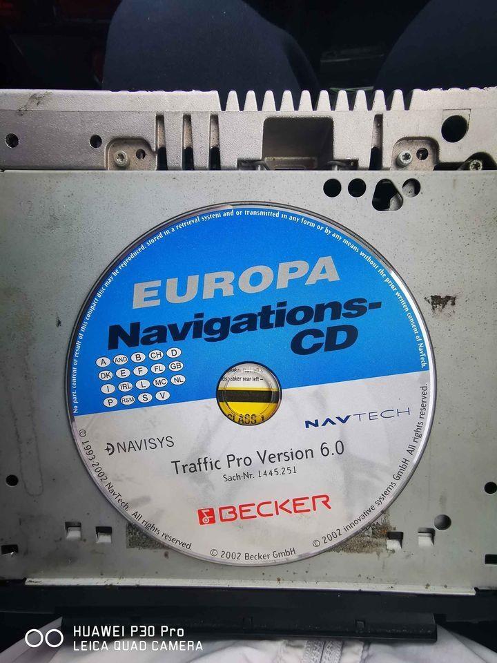 Bombine-1-8-t-110-kw-h1-i-h7-led-sijalice-nove-Radio-cd-navi