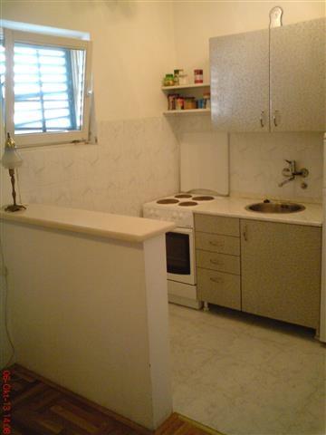 STAN-42M2-U-BUDVA-VELJI-VINOGRADI