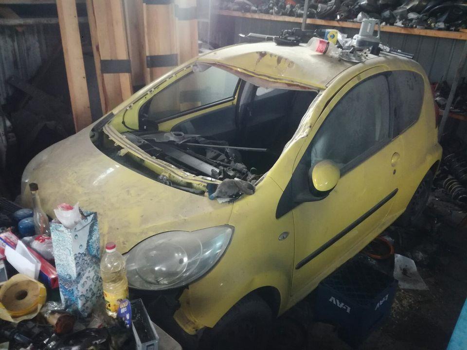 POLOVNI-AUTO-DIJELOVI