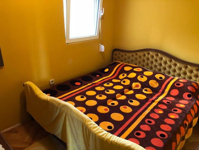 PRODAJA, DVOSOBAN MALO BRDO