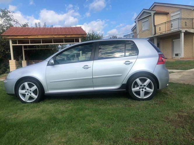 Golf 5 1,9tdi 2008 god
