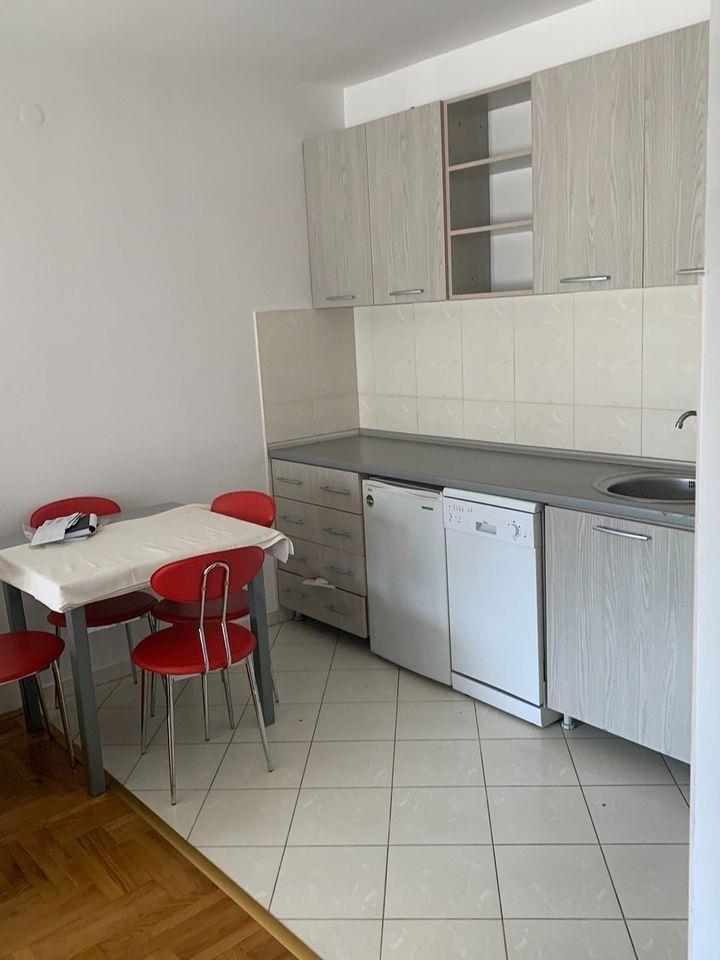 Izdaje-se-jednosoban-stan-40m2-iza-Delta