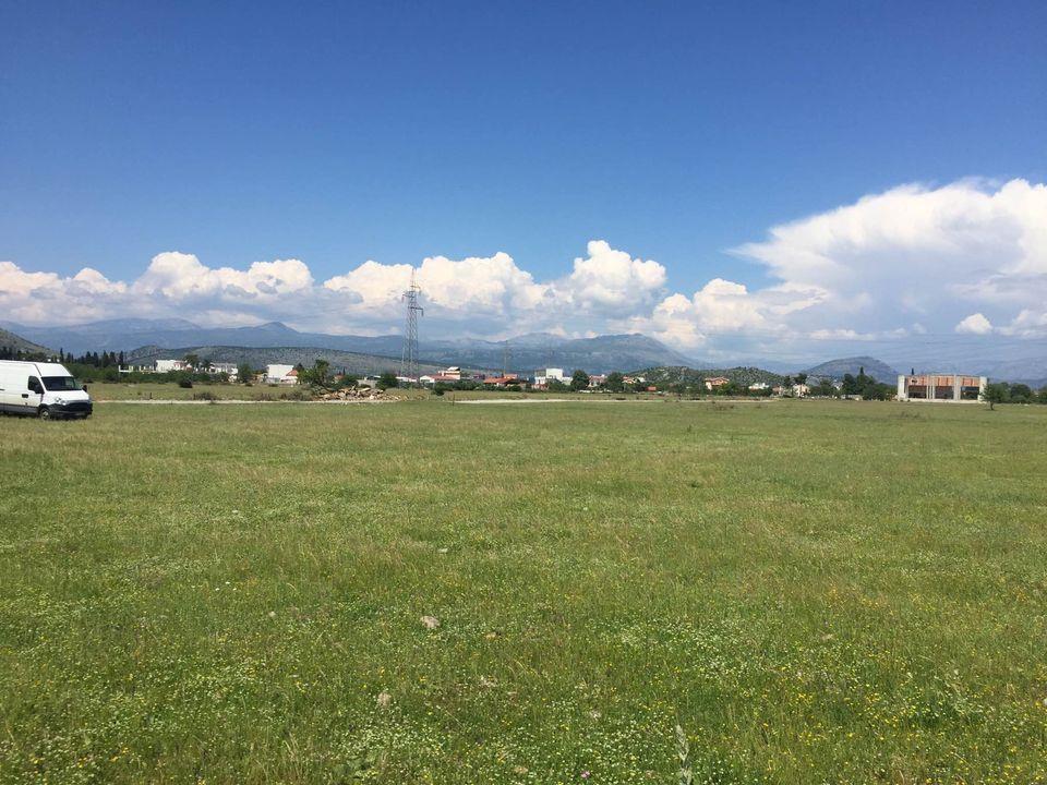 Prodajem-plac-1500m2-donja-Gorica-podgorica-sve-inf-u-inbox-