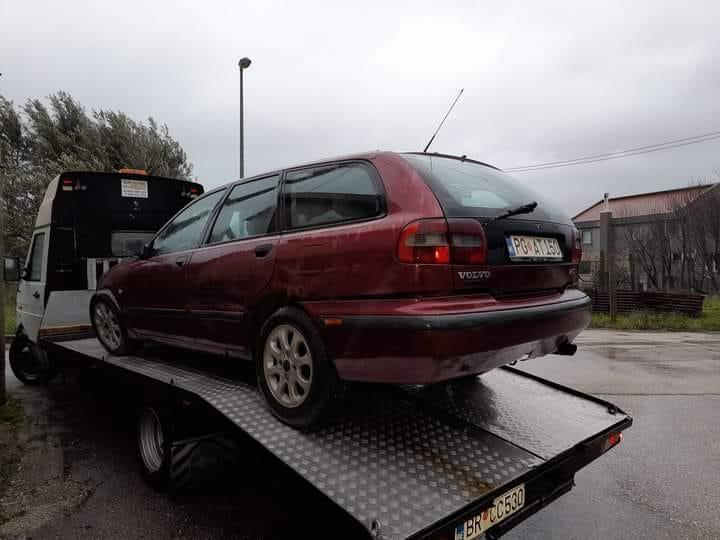 Prodajem-volvo-v-40
