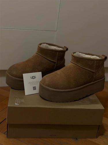 UGG cizme 