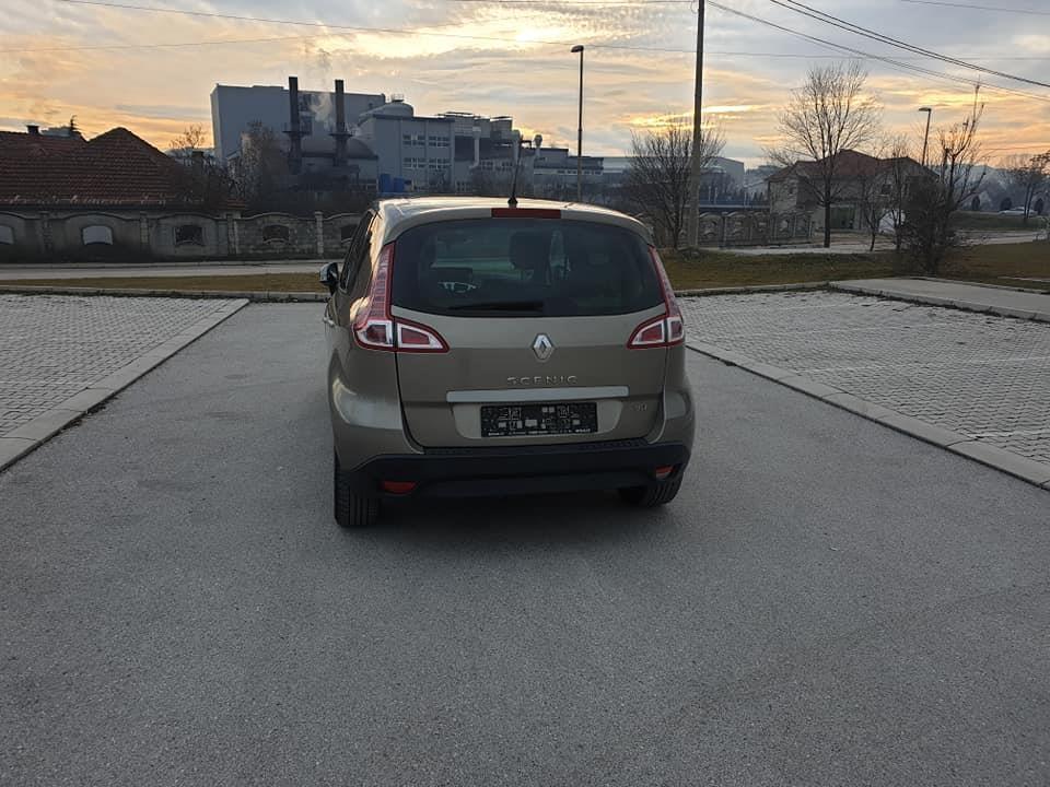 Renault-Scenic-1-5dci-2010gos