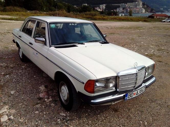 MERCEDES OLDTAJMER 240 D -83