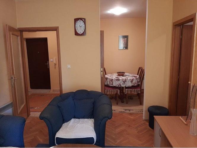 Izdavanje dvosooban stan Zagorič