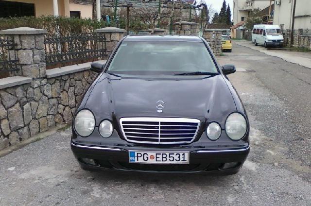 Mercedes Benz - 270