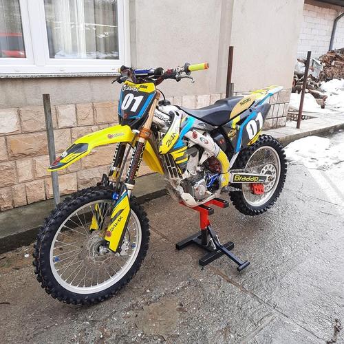 SUZUKI RMZ 450