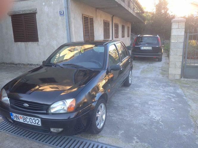 Prodajem Ford Fiesta dizel