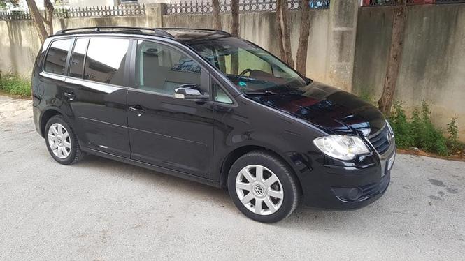 VW Touran 2008god 2.0 103kw DSG menjac. 7 sjedista. Presao 2