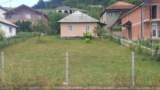 Kuća sa placem