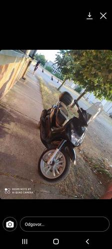 Beverly 250