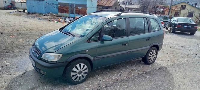 Opel zafira 2.0 DTI 2002god