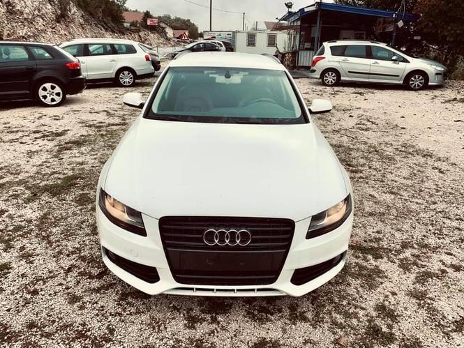 Audi A4 2.0 TDI 2011god
