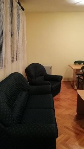 komotan jednosoban stan na prodaju