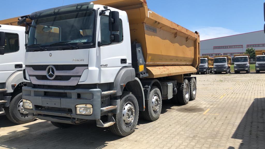 TUCKS-MERCEDES-2015-MODEL-41-40-8x4