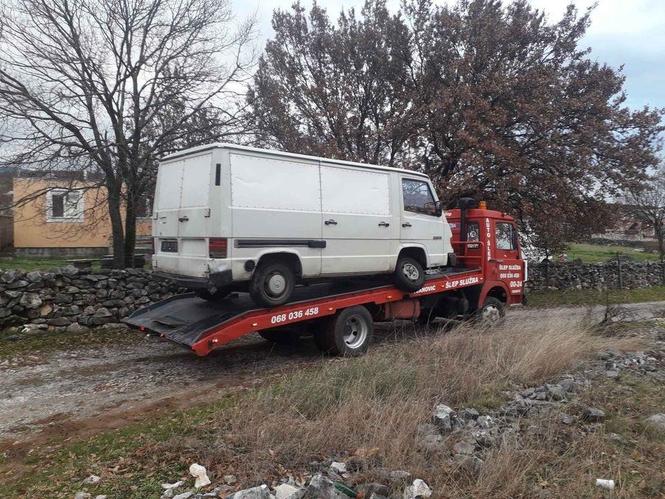 Auto slep Ivanovic 068036458 24H