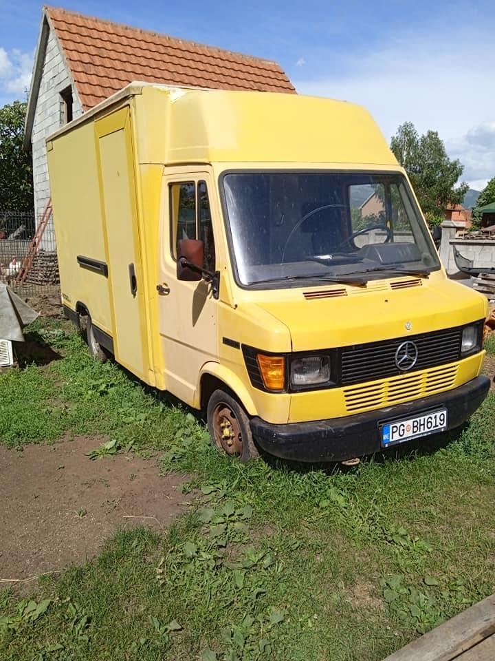 Mercedes-308