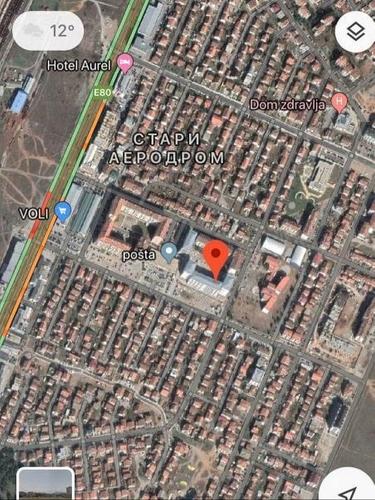 PRODAJA, JEDNOSOBAN STARI AERODROM ZGRADA  MUP-A