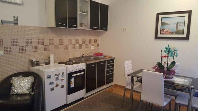 Izdajem garsonjeru u Podgoricu Family kvart