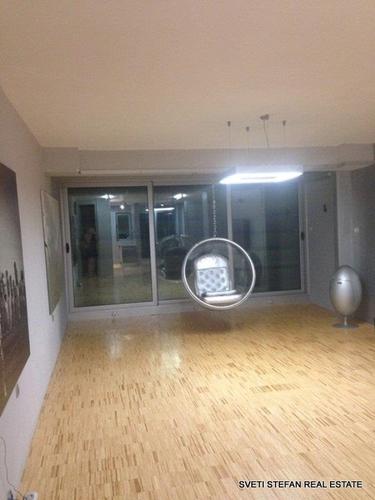 Stan povrsine 100m2 u Centru Podgorica