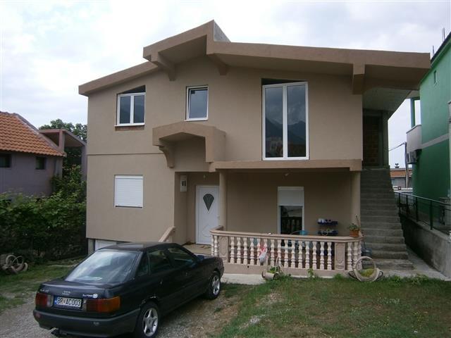 Kuca od 240m2 u Bar