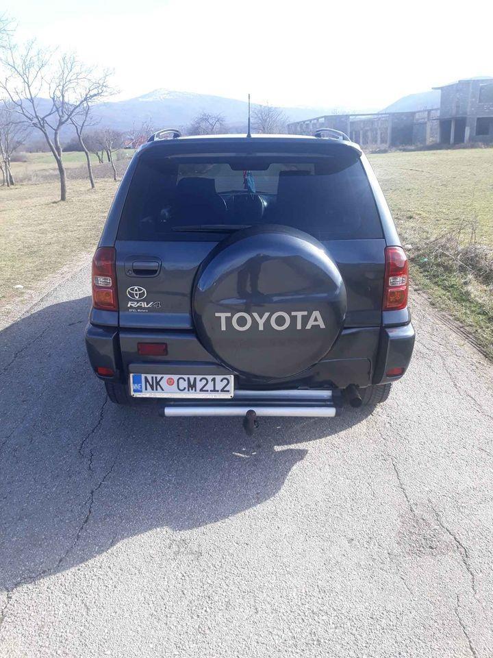 Prodajem-toyotu-RAV4--4x4