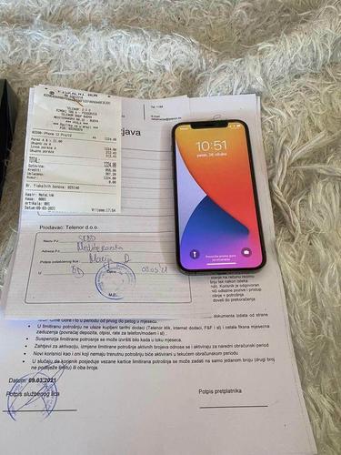 Prodajem tel Apple 12pro 128 gb