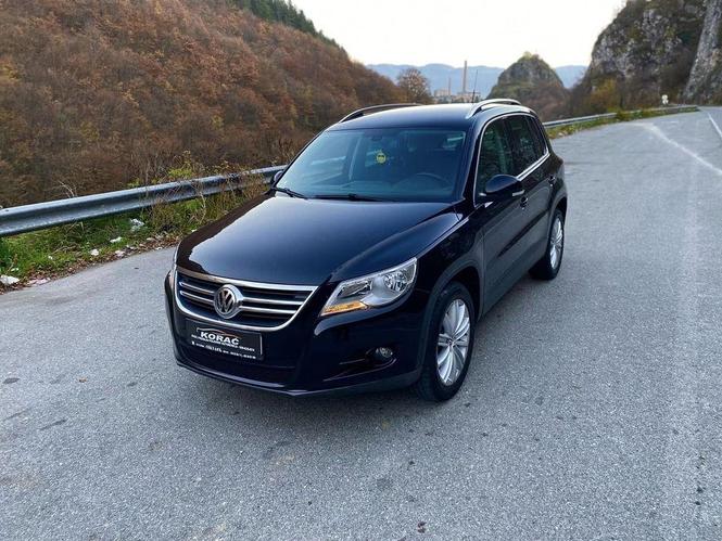 WV Tiguan 2.0tdi Komonrejl DSG 4x4 Fabricko stanje !