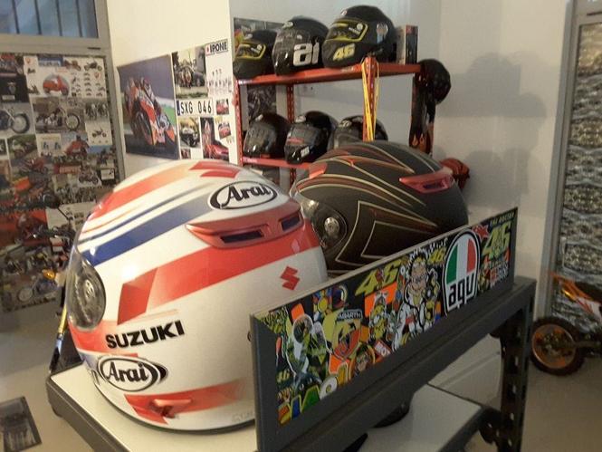Kaciga suzuki 750  veličina L-XL ful-face vemar Italy