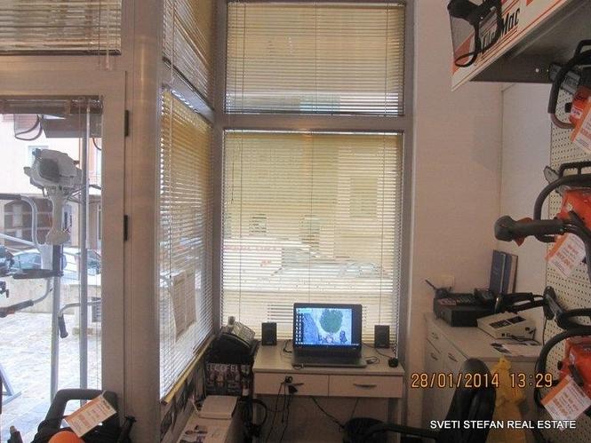 Poslovni prostor povrsine 31 m2 na obilaznici