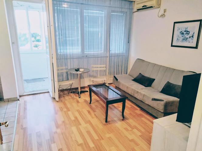 Garsonjera 33m2, centar