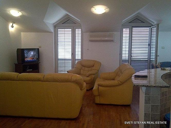Stan povrsine 75 m2  Petrovac