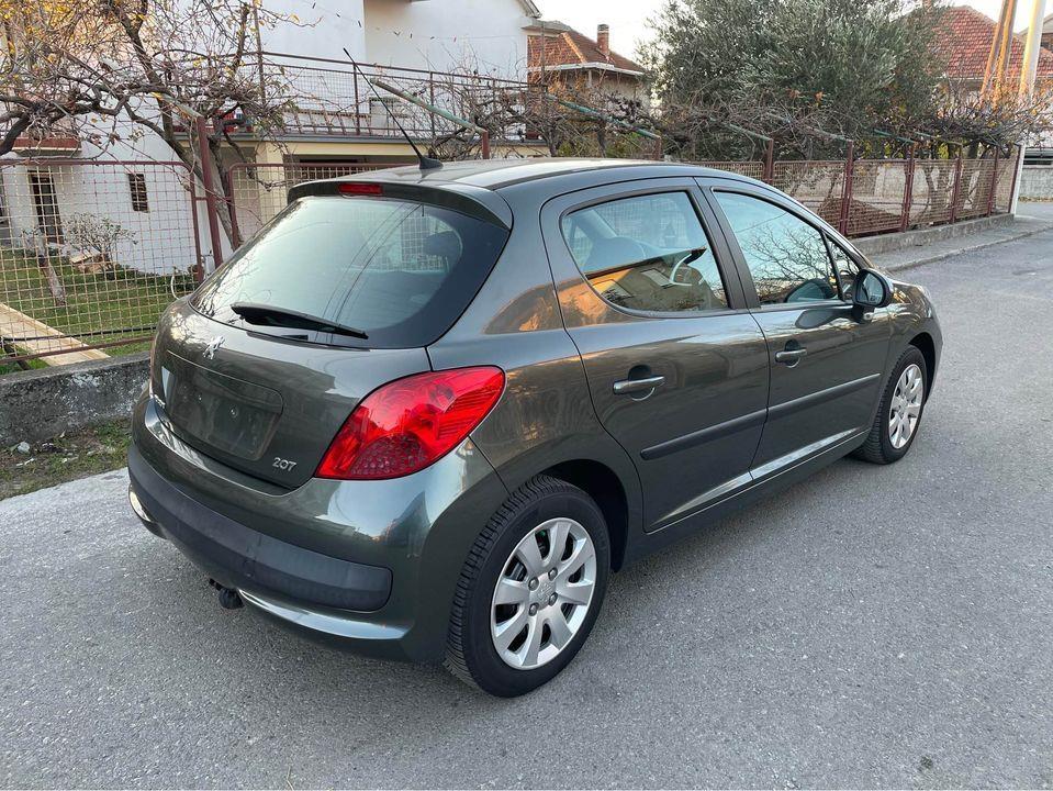 Peugeot-207