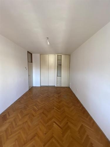 Prodajem dvosoban stan u blizini centra Podgorice