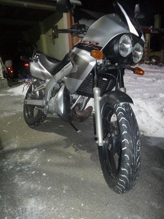 YAMAHA TDR   125 CM motor