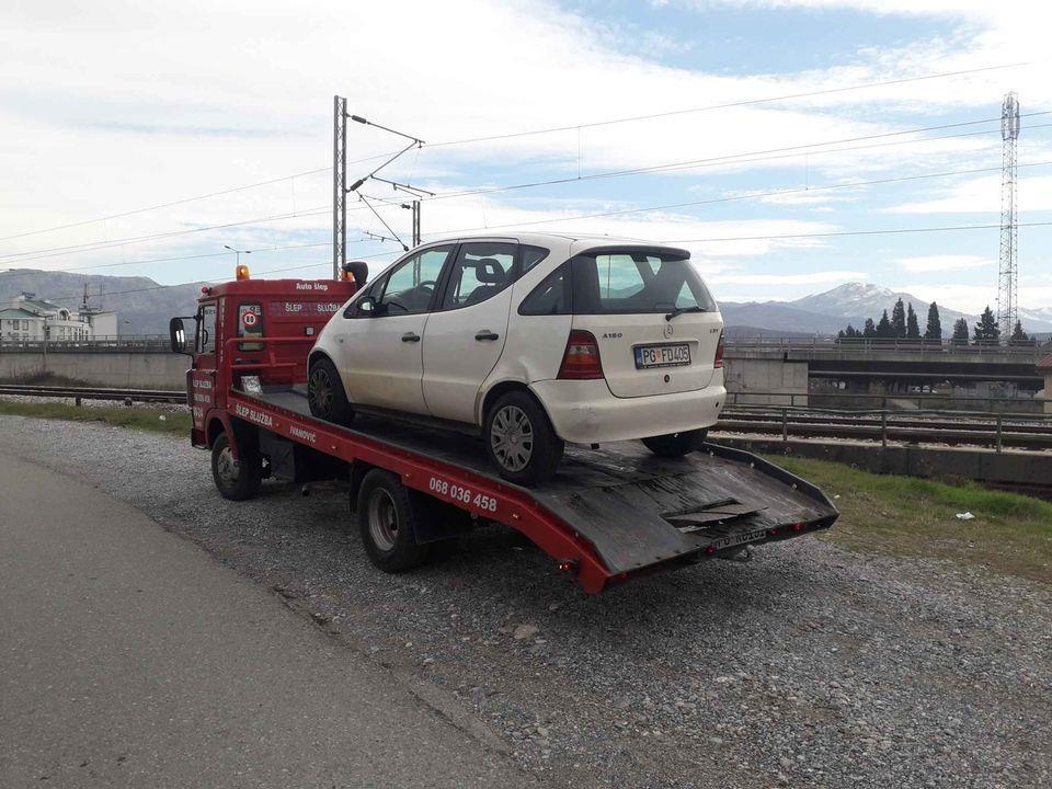Auto-slep-Ivanovic-068036458-24H