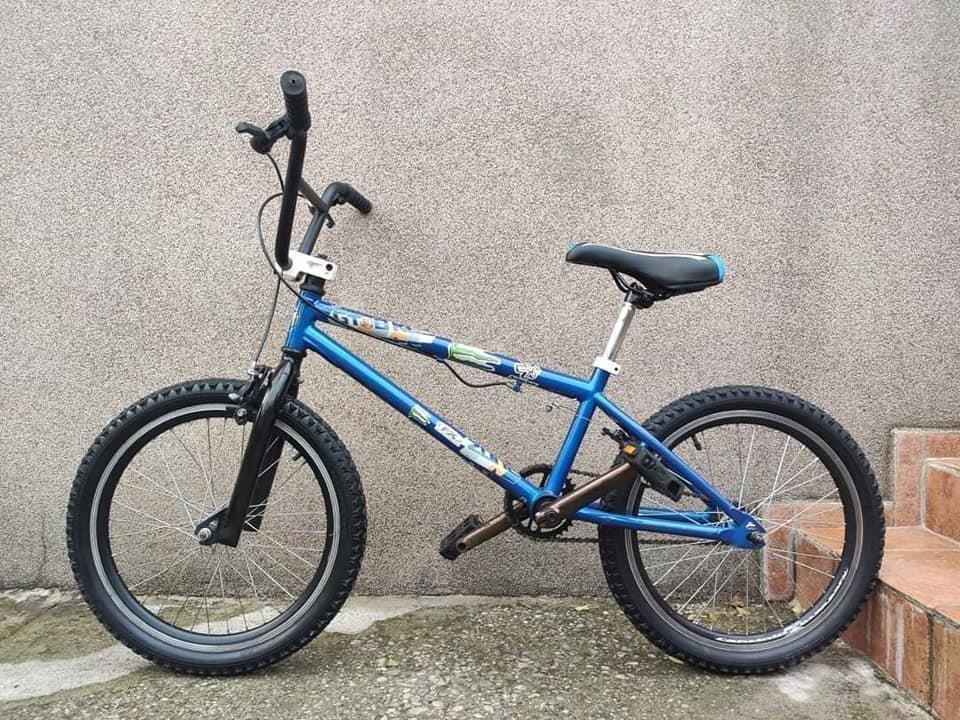 Prodajem-bmx-GT--potpuno-ispravan-