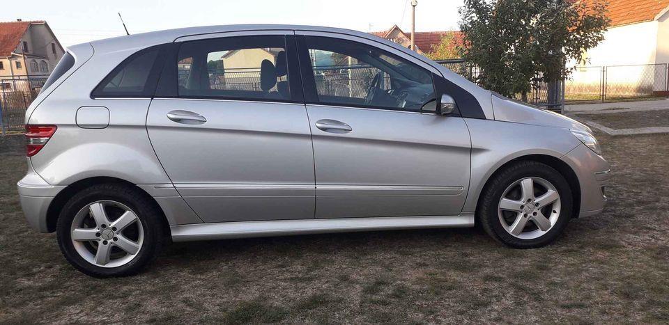Mercedes-Benz-B200-CDI