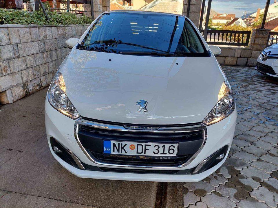 Pežo-208