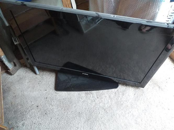Prodajem Fox televizor