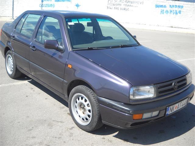 VW Vento -93