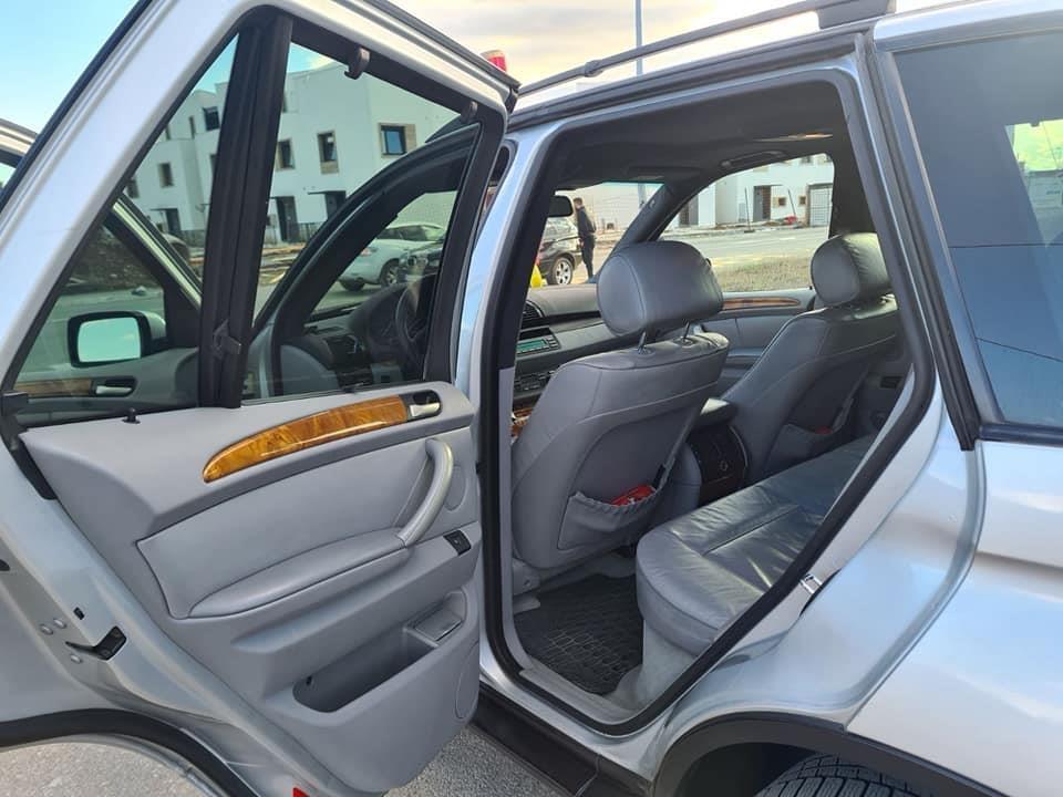 BMW-X5-3-0i