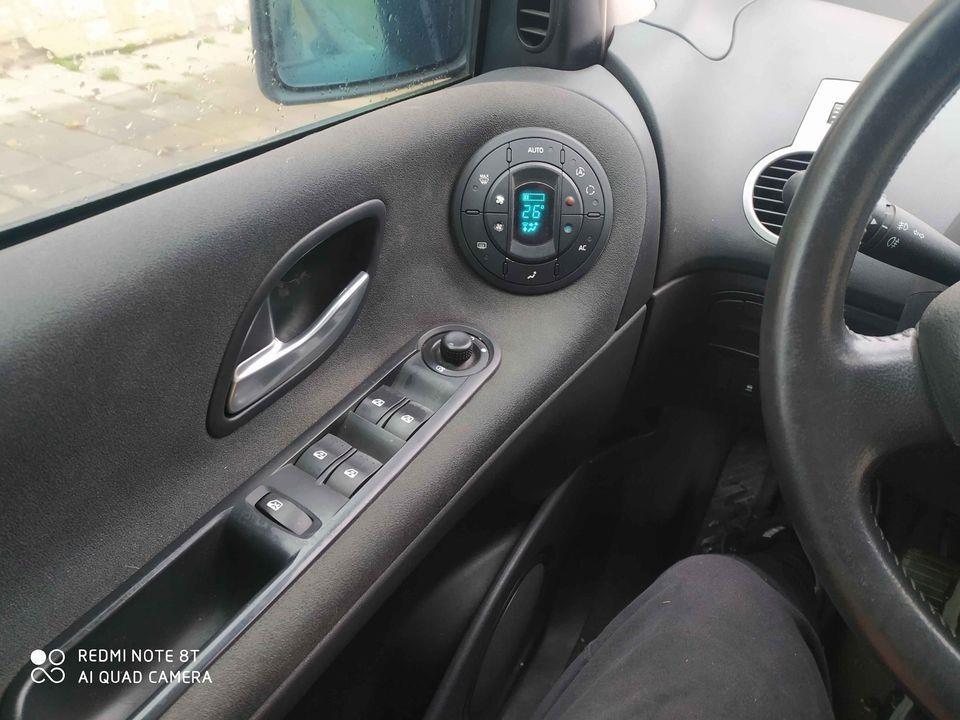 Renault-Espace-20-dci