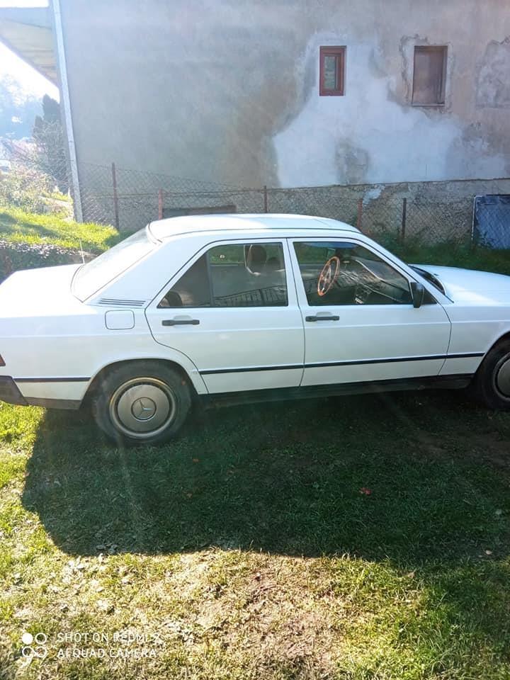 Mercedes-190-D